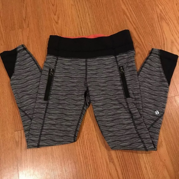 Lululemon inspire tights - Picture 2 of 4